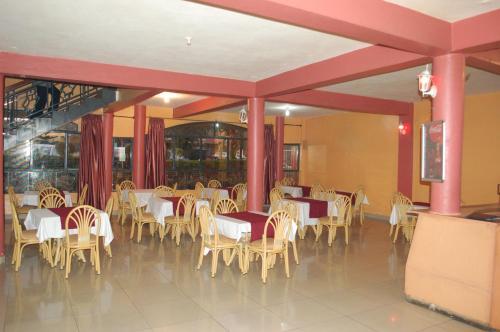 Donnies Hotel