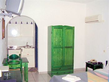 Hotel Ikaros Studios & Apartments