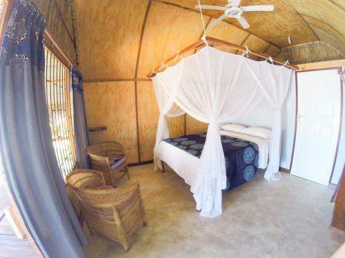 Hotel Baobab Beach Resort And Backpackers