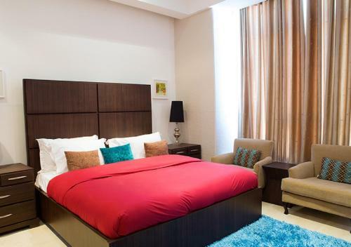 The Landmark Hotel By Amara Suite