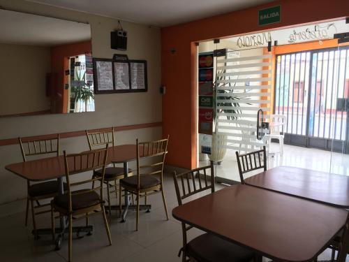 Posada Hostal & Restaurante Manolo
