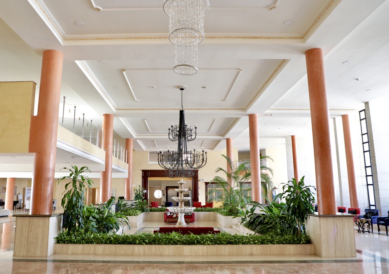 Grand Muthu Golf Plaza Hotel & Spa