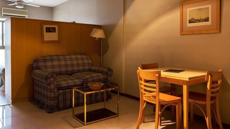 Hotel Callao Plaza Suites