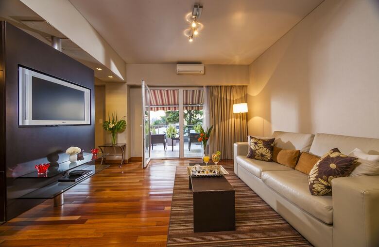 The Glu Hotel