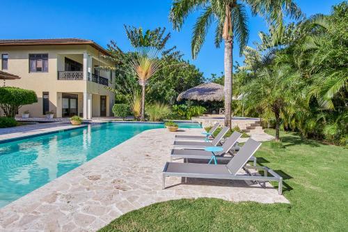 Luxury Villas At Sea Horse Ranch