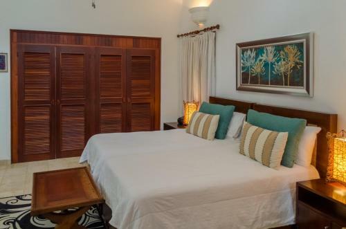 Luxury Villas At Sea Horse Ranch