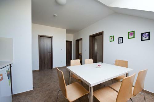 Hostal Penzion ?urek