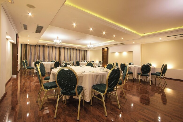 Hotel Pergola Club