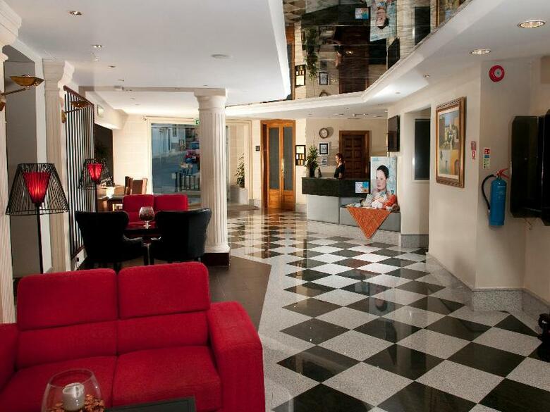 Hotel Pergola Club