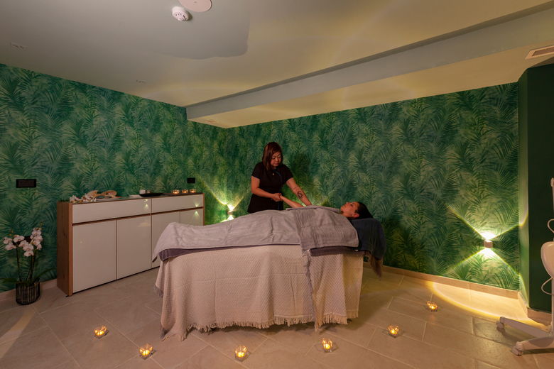 Hotel Pergola Club