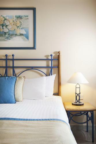 Hotel Verdi St. Georges Bay Marina