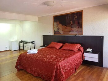Latino Hotel