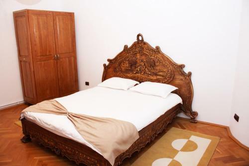 Hostal Casa Craiova Nuova