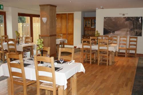 Cottage Lea's Country Hotel & Restaurant