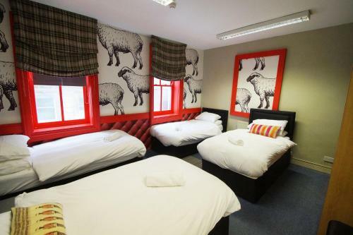 Cardiff Bay Lodge