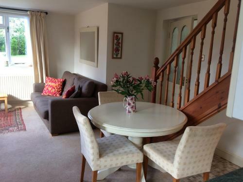 Leadenham Cottage