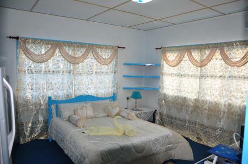 Hostal Le Chateau Bleu