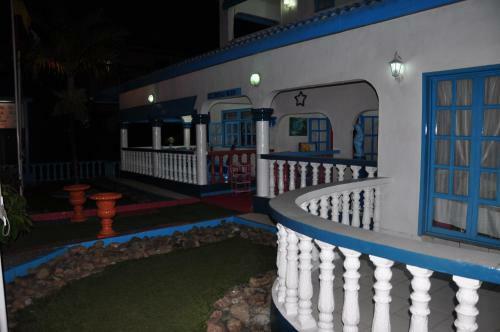 Hostal Le Chateau Bleu