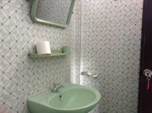 Hostal Lagoon Inn
