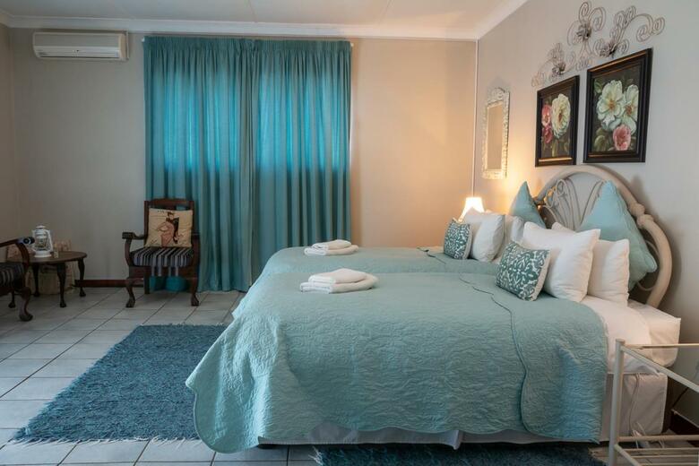 Bed & Breakfast Mistique Waters Self Catering