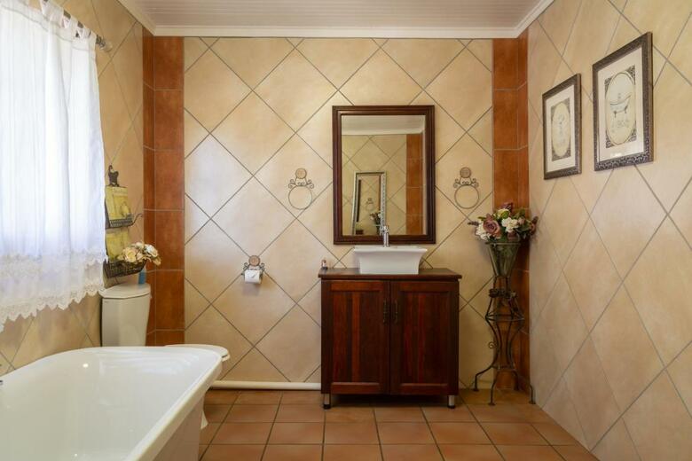 Bed & Breakfast Mistique Waters Self Catering
