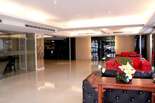 Crystal Hotel Taipei