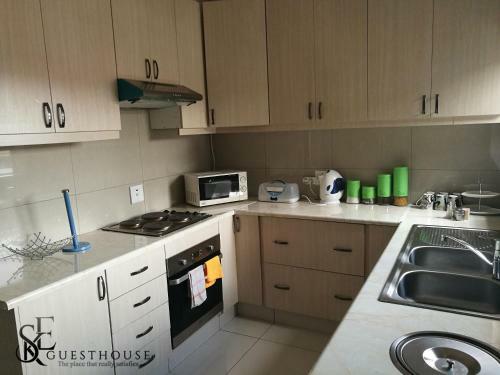 Hostal Ske Guesthouse