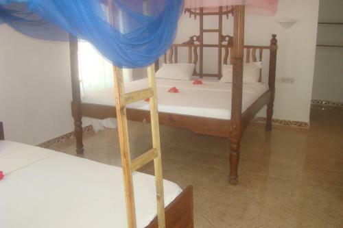 Bed & Breakfast Jambo Brother Room & Food