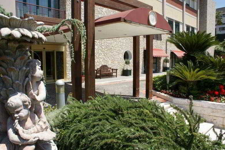 Hotel Solofra Palace