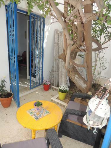 Hostal La Marsa Guest House