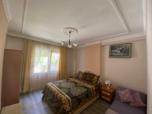 Emniyet Sokak Apartment