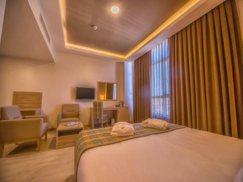 Hotel Akman Tzob Otel