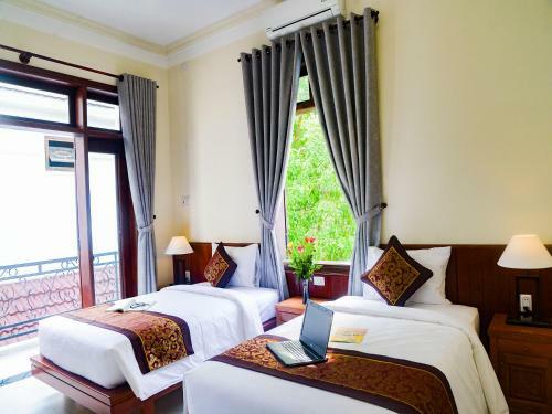 Hotel Redrose Villa