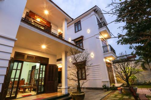 Hotel Redrose Villa