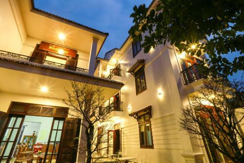 Hotel Redrose Villa