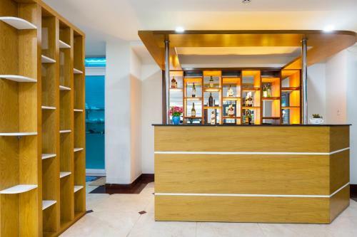Sunny Hotel And Apartment