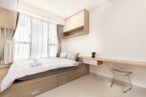 Infinity Edge Pool Apartments