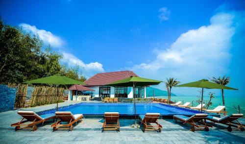 Hotel Aurora Villas And Resort