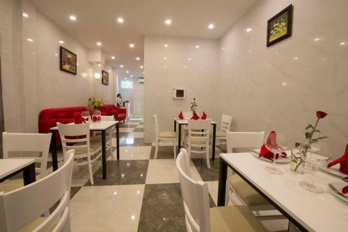 Ha Noi Holiday Center Hotel