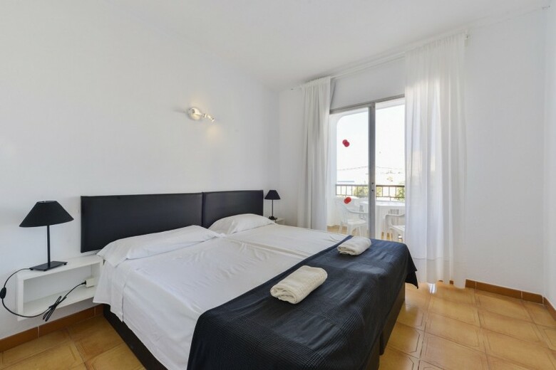 Apartamentos San Antonio Beach