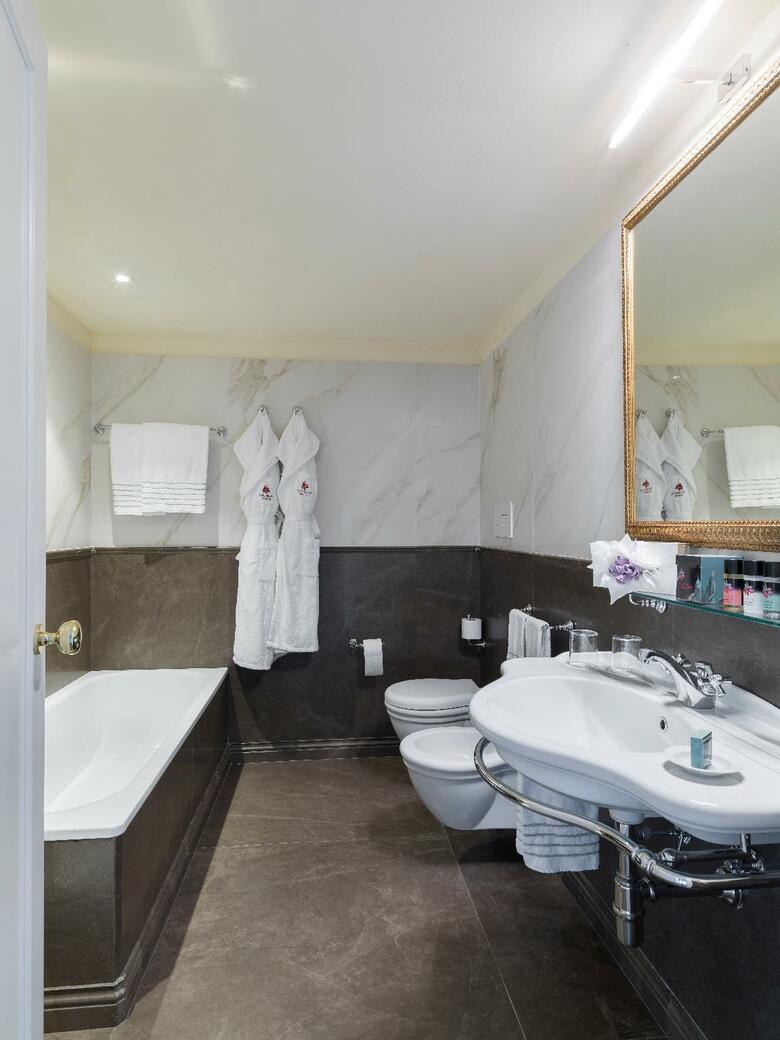 Plaza Hotel Lucchesi
