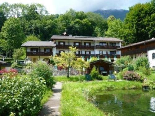 Hostal G�stehaus Quellenhof