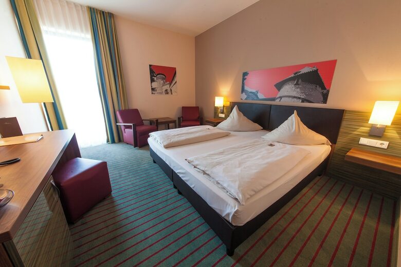 Novina Hotel Tillypark