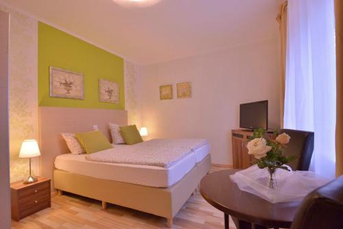 Hostal Pension Alt-finthen