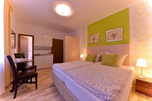 Hostal Pension Alt-finthen