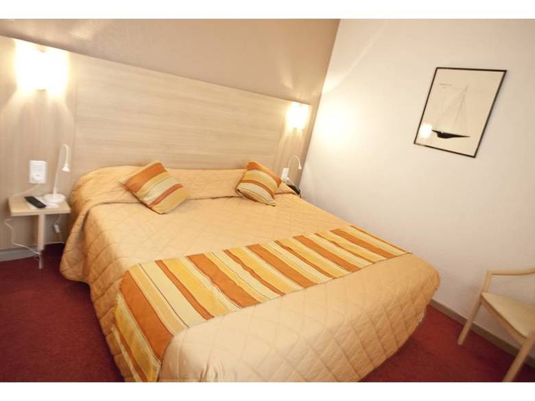 Inter-hotel Port Marine
