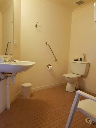 Hostal Hotel Avonleigh