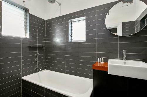 Apartamentos Jacques Avenue - A Bondi Beach Holiday Home