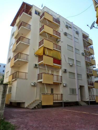 Aldom Apartments
