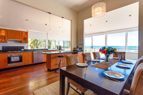 Cottesloe Beach House I
